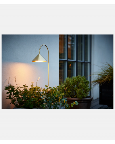 Grasp Garden Spear solid brass